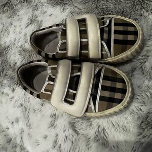 Burberry Kids Sneakers in Black and Tan Plaid